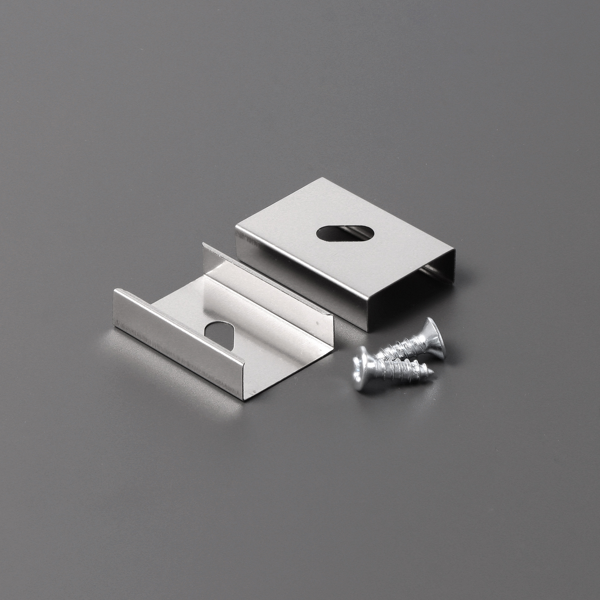 <span style="color: #e1b103">MOUNTING PLATES</span> FOR CLASSIC SURFACE PROFILE – PAIR